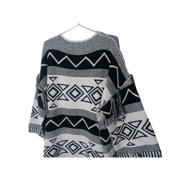 New without tags Pol Aztec Print Fringe Oversized Open Front Long Cardigan SZ S - Picture 10 of 11